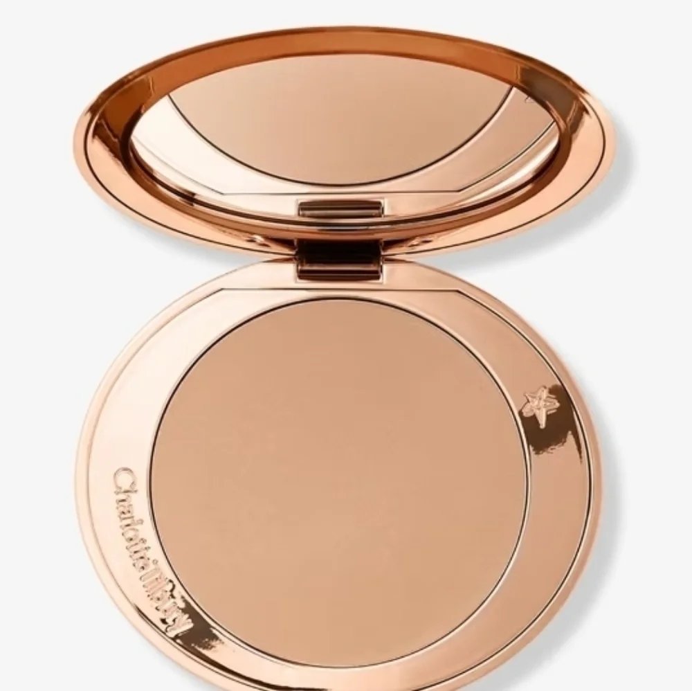 Charlotte Tilbury Airbrush Matte Bronzer 